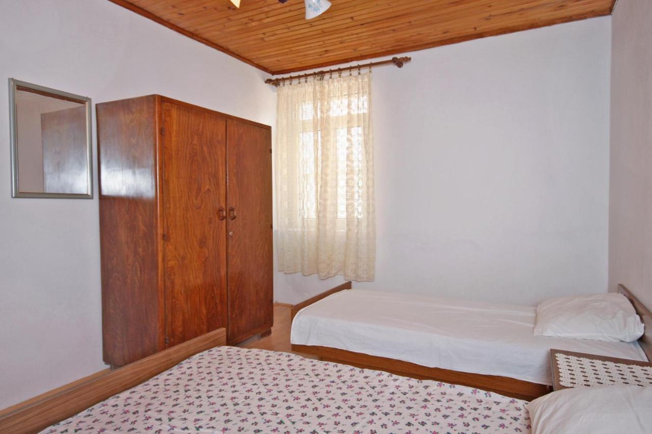 Apartments By The Sea Metajna, Pag - 6351 ภายนอก รูปภาพ